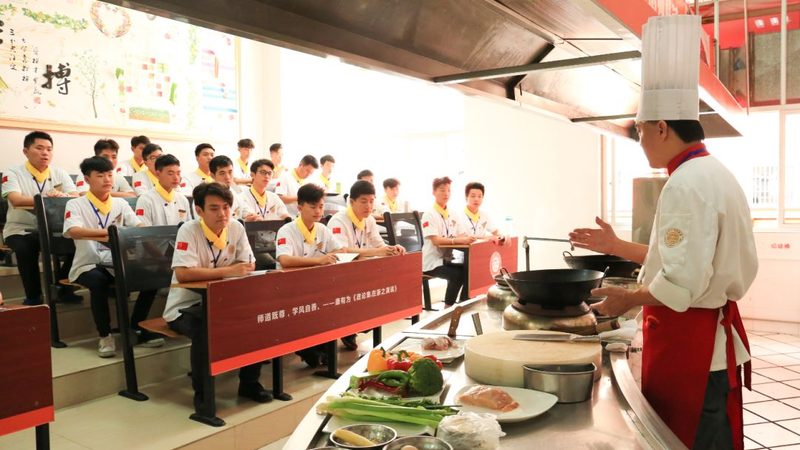 粮油批发市场选购攻略：如何避开劣质产品陷阱**