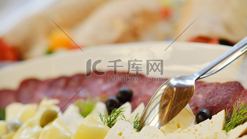 烘焙原料与烘焙半成品的区别解析